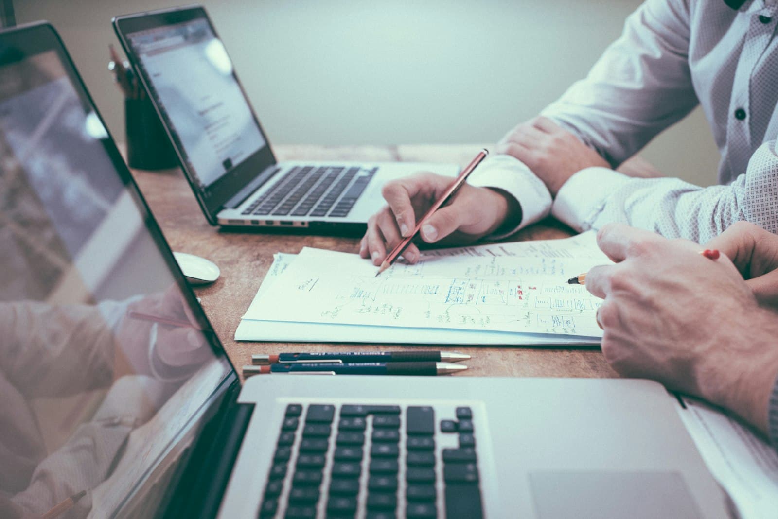 Commercial documents and business counsel